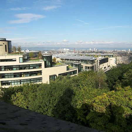 Central Calton Hill What A View Edimburgo Quarto foto